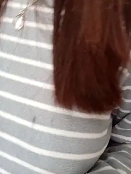 gatitachula93 online show from 03-26-26, 12:44