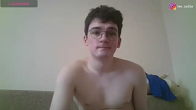 leo cutie online show from 03-17-26, 08:39