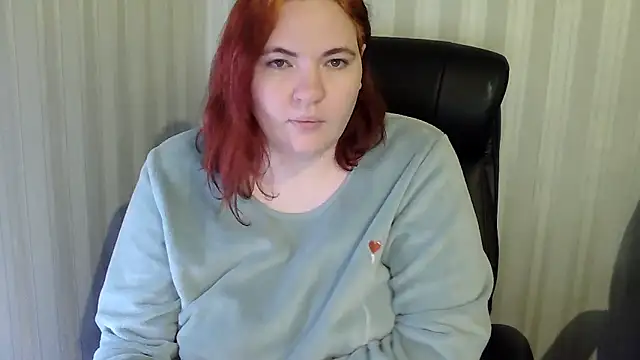 Snapshot of LisaLeon chatting on 12-03-25, 12:03 LisaLeon online show from 12-03-25, 12:03