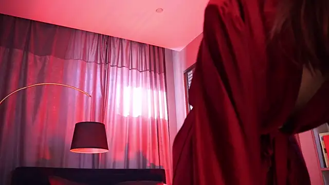 Roxa Lana online show from 06-10-26, 02:49