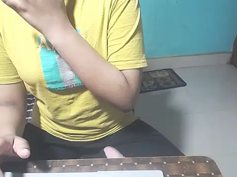 Snapshot of Bengal-princess chatting on 12-16-25, 02:05 Bengal-princess online show from 12-16-25, 02:05