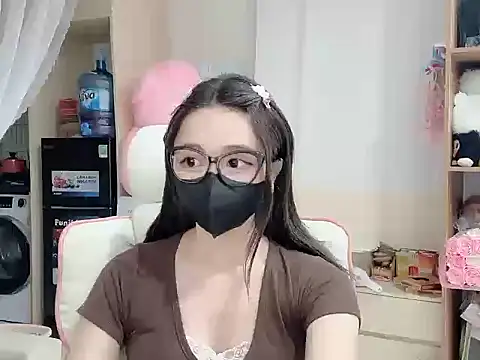 Yuyu-baobei online show from 04-16-26, 10:01