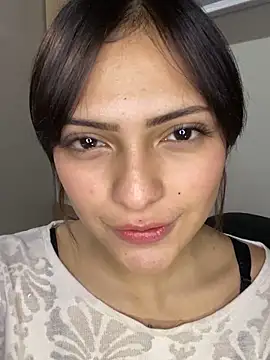 MiaLuxx  online show from 12-02-25, 11:00