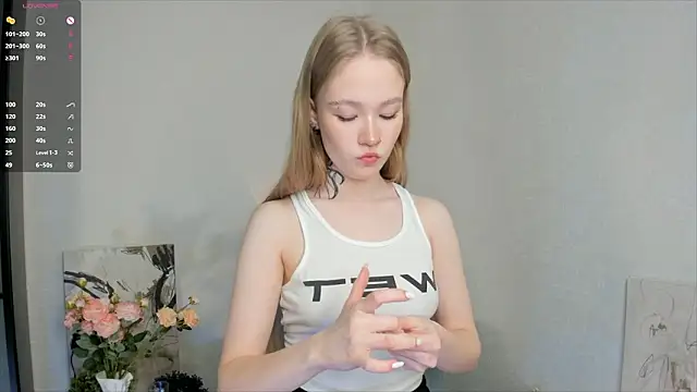 Snapshot of MaireLanda chatting on 02-03-26, 04:54 MaireLanda online show from 02-03-26, 04:54