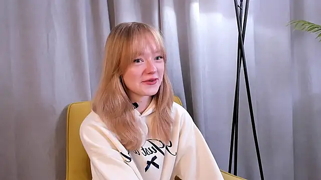 Snapshot of MatthewHoffis chatting on 12-04-25, 10:02 MatthewHoffis online show from 12-04-25, 10:02