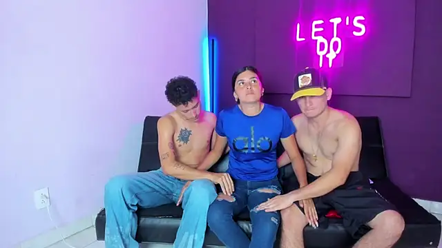 Snapshot of anywannasexhard chatting on 12-02-25, 06:58 anywannasexhard online show from 12-02-25, 06:58