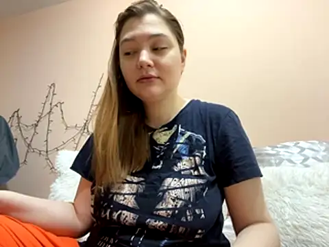 Snapshot of Ungoliant_Kiss chatting on 12-04-25, 06:12 Ungoliant Kiss online show from 12-04-25, 06:12