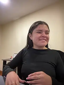 Camila Duarte2 online show from 04-06-26, 01:45