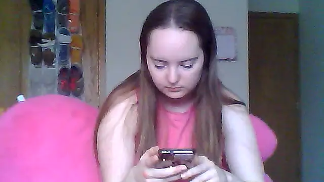 Snapshot of CallmeVenuss chatting on 12-05-25, 04:03 CallmeVenuss online show from 12-05-25, 04:03