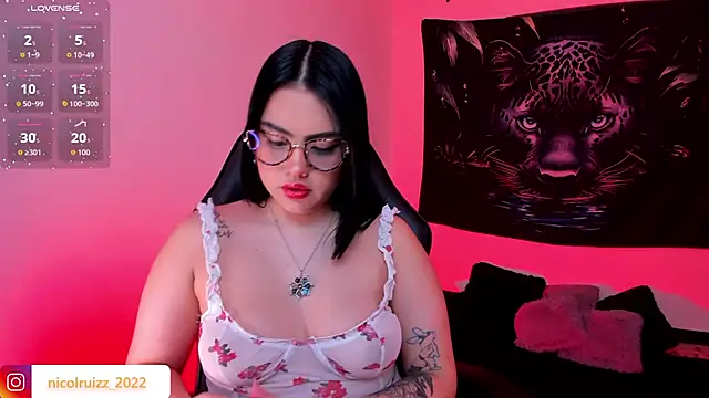 Snapshot of Nicolle_Ruizz chatting on 12-03-25, 10:35 Nicolle Ruizz online show from 12-03-25, 10:35