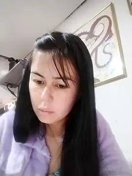 Snapshot of DORISHH chatting on 12-15-25, 04:17 DORISHH online show from 12-15-25, 04:17