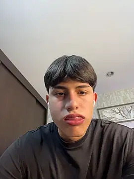 Lander Cruz online show from 04-24-26, 09:06