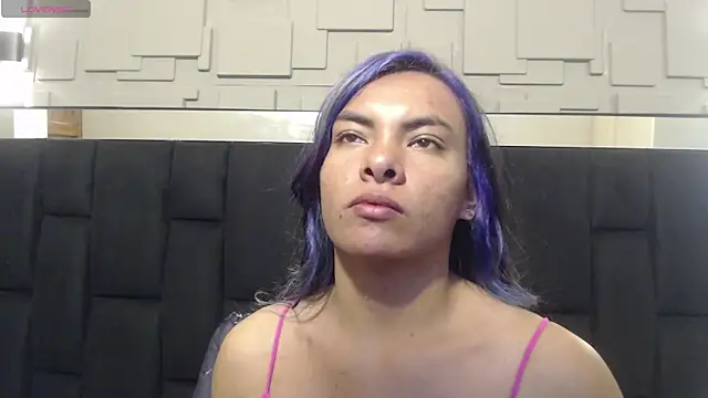 Snapshot of hanna13_ chatting on 12-04-25, 11:41 hanna13 online show from 12-04-25, 11:41