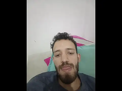 Snapshot of jkslnkd chatting on 12-02-25, 12:49 jkslnkd online show from 12-02-25, 12:49