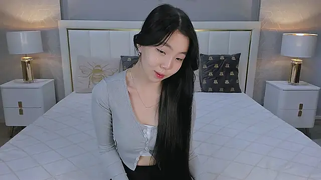 EMILY GREENSON online show from 02-08-26, 08:40