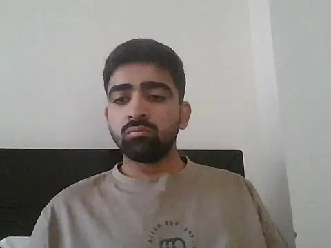 Snapshot of Jahaan2243 chatting on 12-14-25, 09:03 Jahaan2243 online show from 12-14-25, 09:03