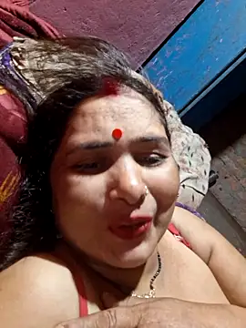 Snapshot of Your-shreya143 chatting on 05-10-26, 08:14 Your-shreya143 online show from 05-10-26, 08:14