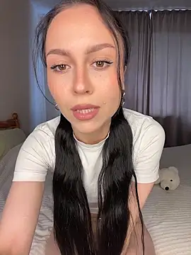 MonicaMercer online show from 04-07-26, 08:04