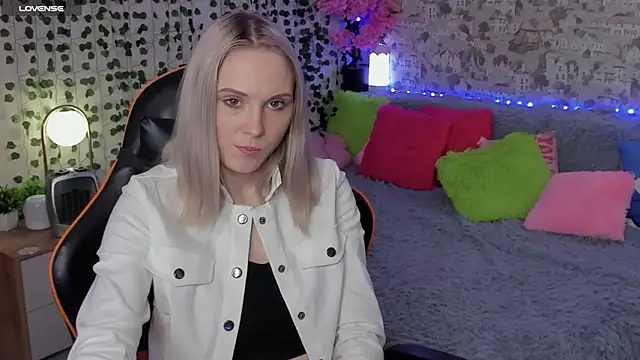 Gina Gina love online show from 05-29-26, 12:52