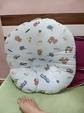 Snapshot of Ami_sex86 chatting on 12-05-25, 01:03 Ami sex86 online show from 12-05-25, 01:03