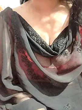 hottyrose69 online show from 02-25-26, 03:43