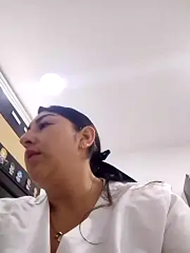 Valeria montana  online show from 02-02-26, 11:31