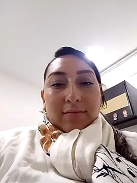 Valeria montana  online show from 02-05-26, 02:00