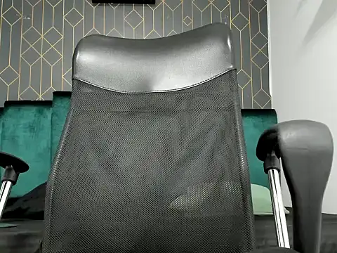 lucky smith1 online show from 02-24-26, 05:55