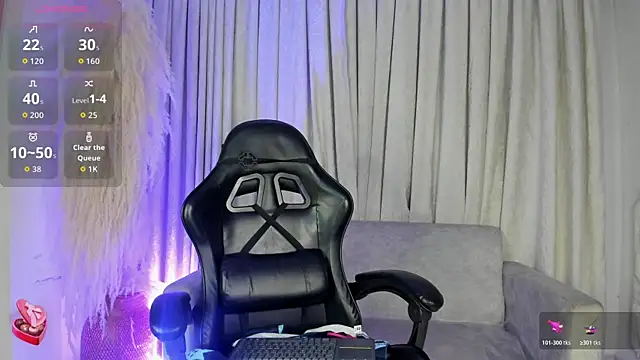 Snapshot of velvet_ari chatting on 12-14-25, 05:35 velvet ari online show from 12-14-25, 05:35