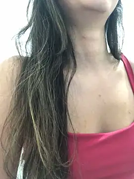 bellastormi  online show from 12-21-25, 07:54