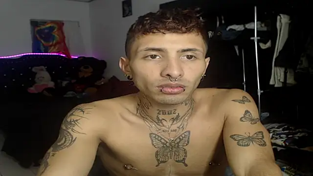 Snapshot of wallewe chatting on 12-05-25, 09:00 wallewe online show from 12-05-25, 09:00