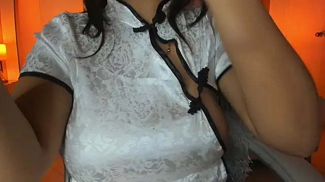 Zoei Moon online show from 04-27-26, 07:01