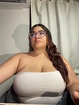 Snapshot of naty_col chatting on 02-04-26, 05:35 naty col online show from 02-04-26, 05:35