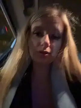 Snapshot of Betsy chatting on 01-17-26, 05:27 Betsy online show from 01-17-26, 05:27