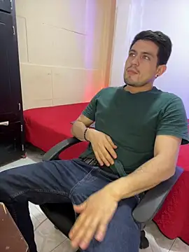 williamsmiiths16 online show from 02-06-26, 12:59