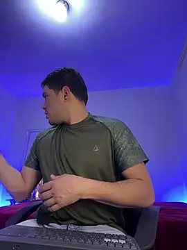 williamsmiiths16 online show from 04-24-26, 11:56