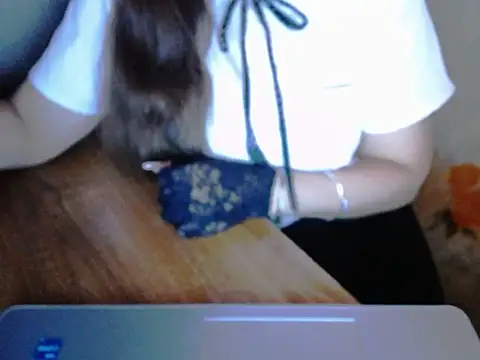 Snapshot of maian_love chatting on 05-19-26, 06:03 maian love online show from 05-19-26, 06:03