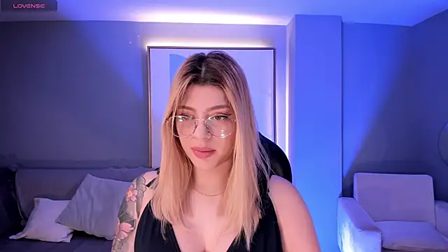 MadisonKane online show from 05-03-26, 11:27
