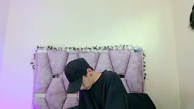 iris and damian online show from 03-03-26, 05:30