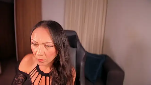 Cleoember  online show from 01-08-26, 12:02