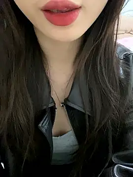 Snapshot of yaqing666 chatting on 01-11-26, 04:39 yaqing666 online show from 01-11-26, 04:39