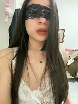 Snapshot of yaqing666 chatting on 02-25-26, 03:43 yaqing666 online show from 02-25-26, 03:43