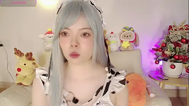 Miyeoonn online show from 12-17-25, 03:07