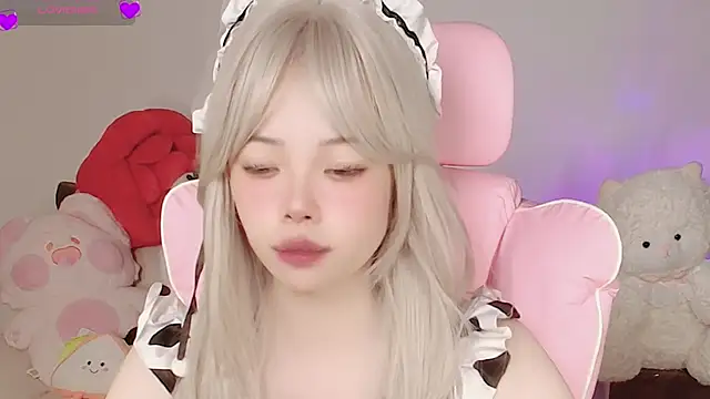 Snapshot of Miyeoonn chatting on 06-16-26, 03:03 Miyeoonn online show from 06-16-26, 03:03
