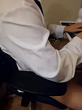 Snapshot of ttkk12132 chatting on 12-15-25, 01:37 ttkk12132 online show from 12-15-25, 01:37