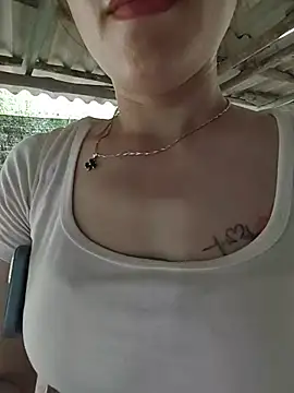 Snapshot of Baby-Linh chatting on 05-18-26, 11:05 Baby-Linh online show from 05-18-26, 11:05