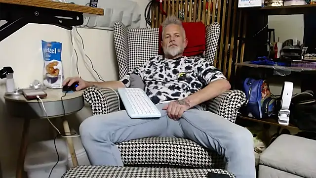 Snapshot of FeNyx_Flayme chatting on 02-03-26, 08:19 FeNyx Flayme online show from 02-03-26, 08:19