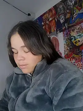 Snapshot of RosieCheeks- chatting on 12-14-25, 11:26 RosieCheeks- online show from 12-14-25, 11:26