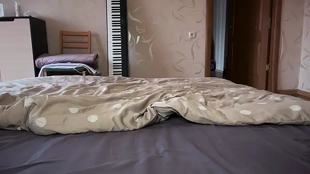 Snapshot of MALVINA0077 chatting on 03-21-26, 08:19 MALVINA0077 online show from 03-21-26, 08:19