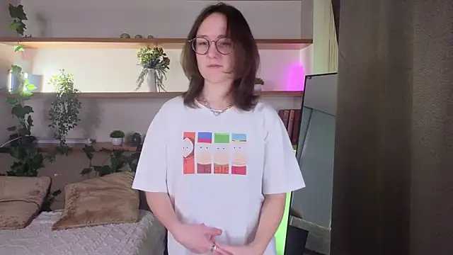 ChongFefer online show from 12-15-25, 01:43